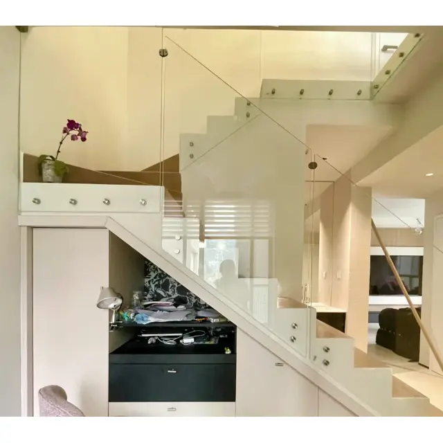 Vetro Forato per Ringhiere