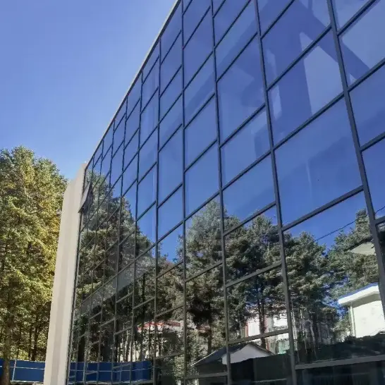 Pareti continue incorniciate