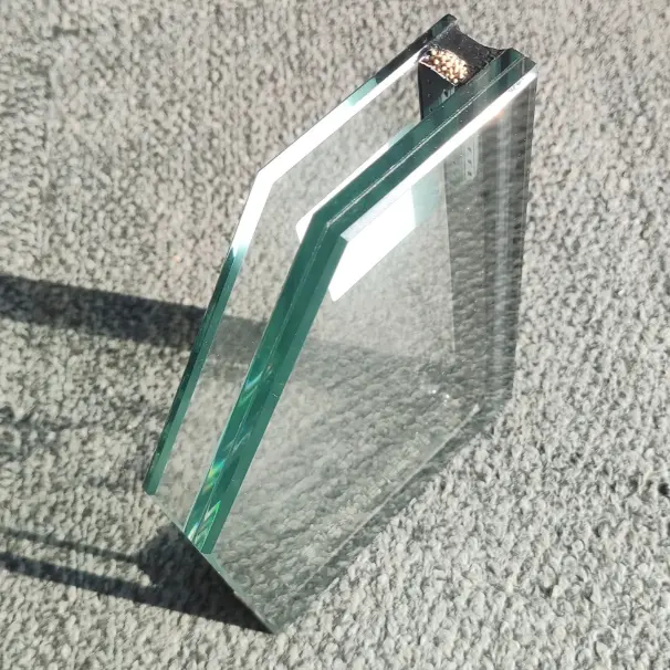 Vetro isolante per porte e finestre